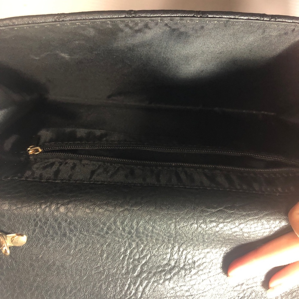 Purse - Picture 3 of 3
